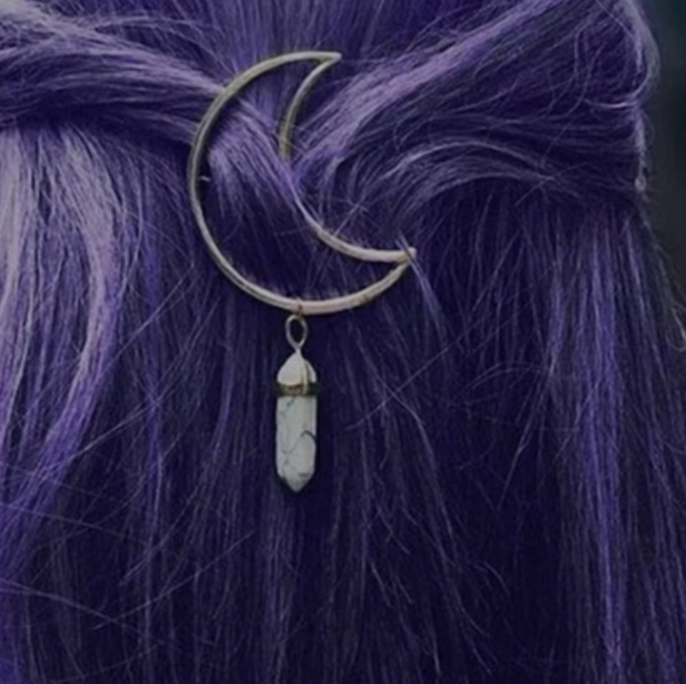 NEW Silver Minimalist Crescent Moon Hair Pin Clip - Picture 13 of 15